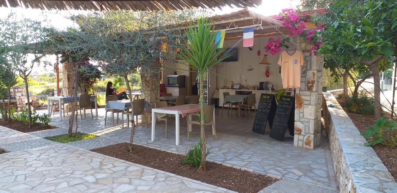 Guest House Solive Himare Eksteriør bilde