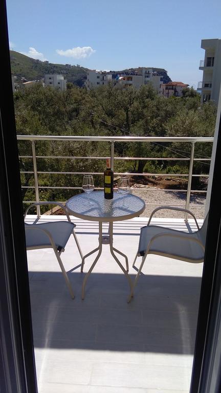 Guest House Solive Himare Eksteriør bilde